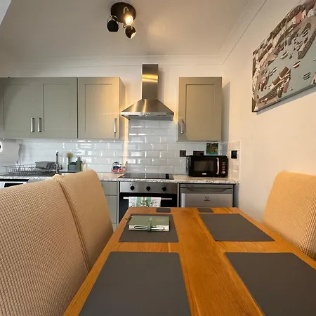 Purbeck Inn Entire Apartment In Bournemouth Town Centre Esterno foto